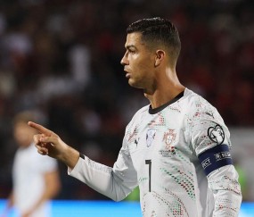 已连续23年，C罗国家队生涯每个赛季都有进球